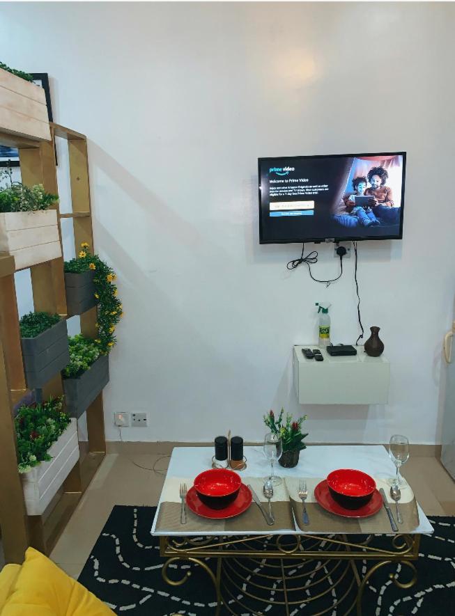 Apartament Cozy Studio Unit In Lekki Phase 1 - Kitchen, 24-7 Light, Wifi, Netflix Lagos Zewnętrze zdjęcie